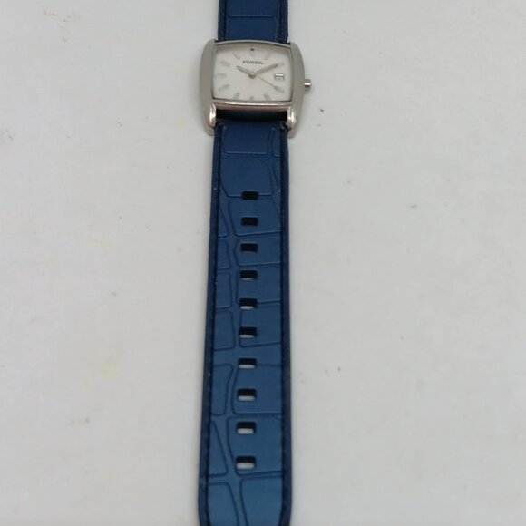 Fossil JR-8938 Women's 30mm x 28 mm Silver S/Steel Swiss Quartz Date Watch - Picture 6 of 11